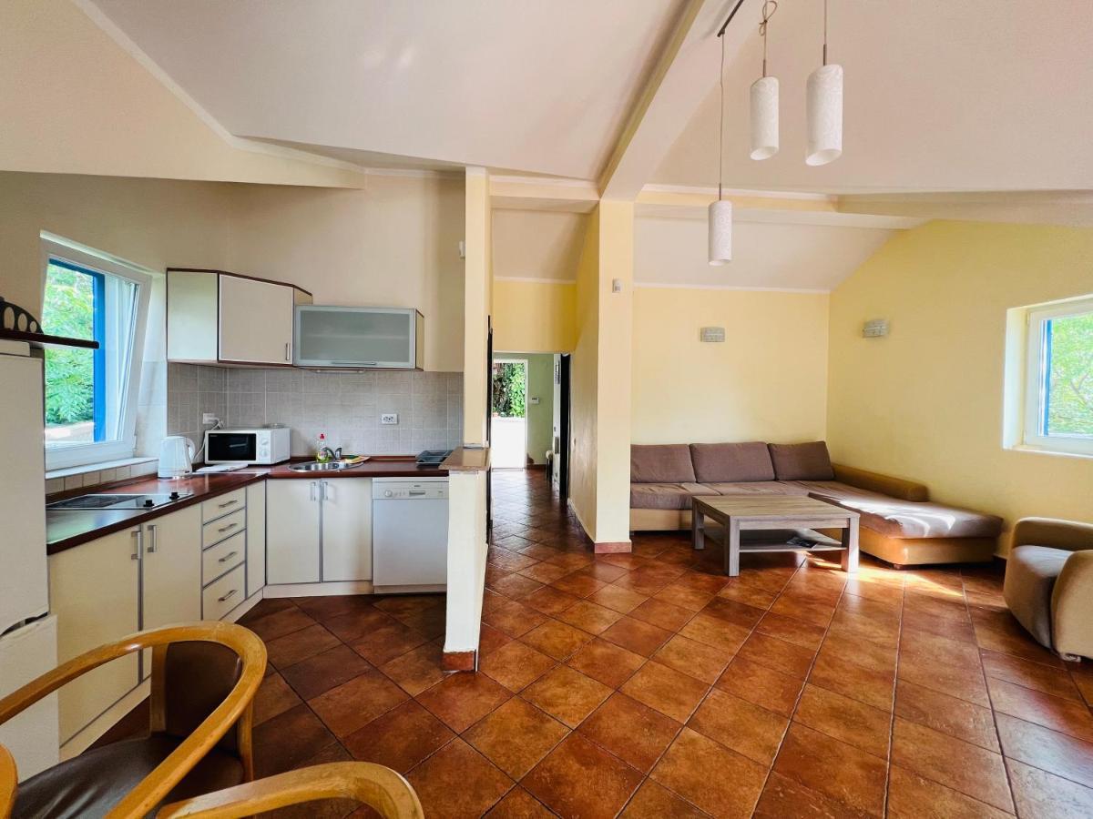 Rafailovici Holiday Apartments מראה חיצוני תמונה